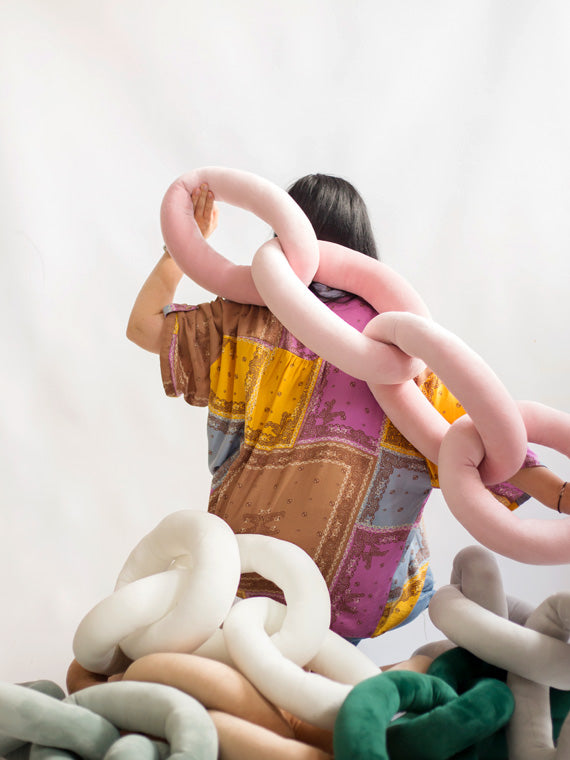 Chain Pillow Biała
