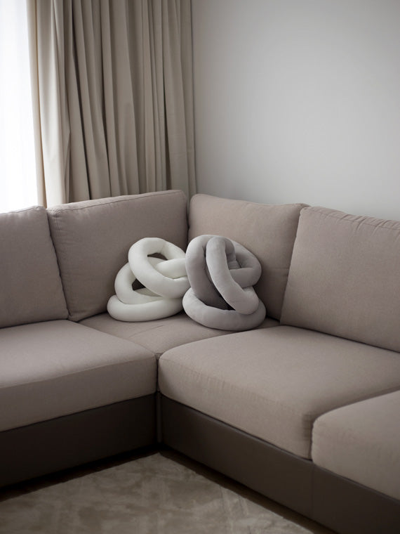 Chain Pillow Jasnoszary
